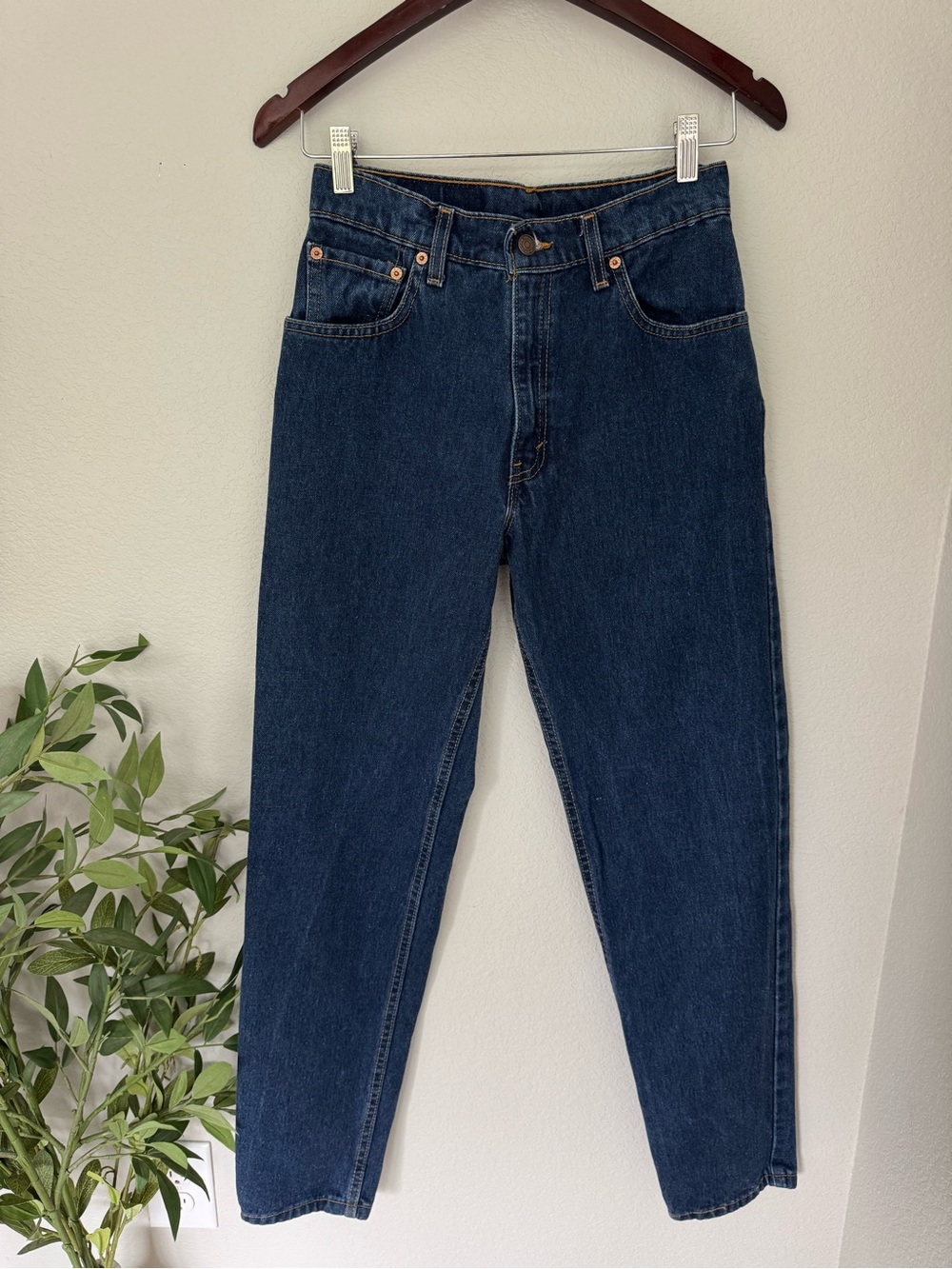 Levi's 550 relaxed tapered mom jeans Waist 28